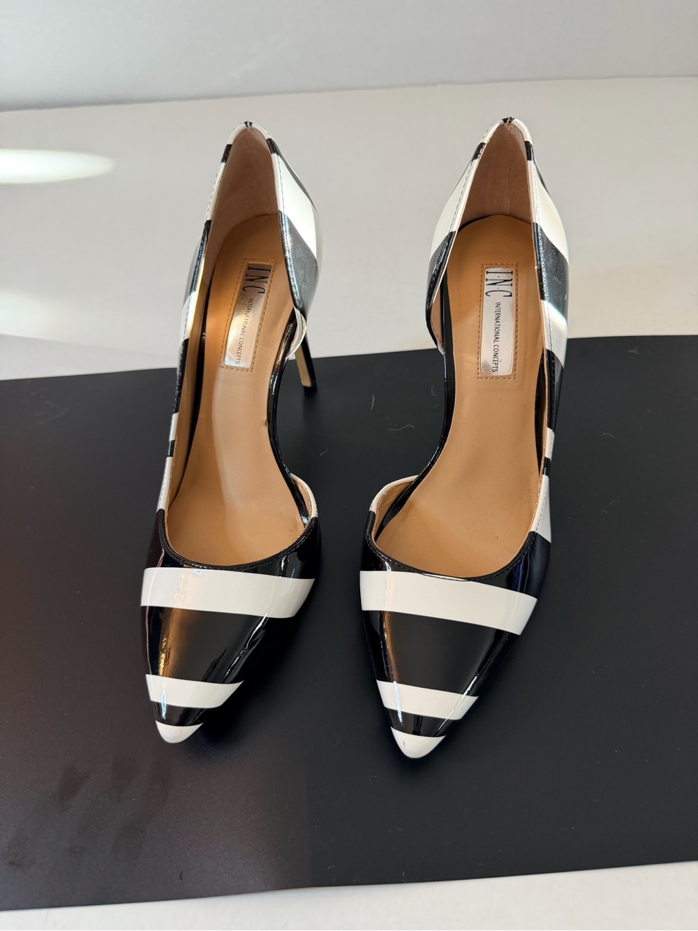 INC International Concepts Black/White Striped Pointed Toe Stiletto Pumps 7.5M - Picture 4 of 14